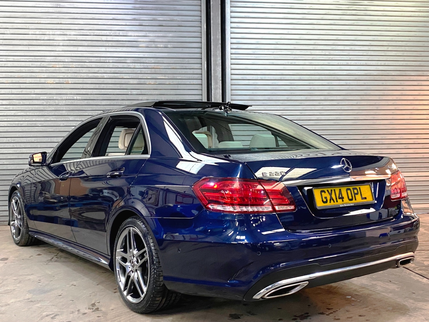 Used Mercedes-Benz E Class 2014 for sale - 76793045: Photo 5