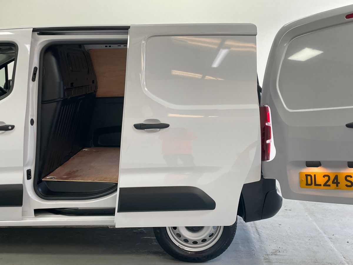 Used Vauxhall Combo 2024 for sale - 76684118: Photo 21