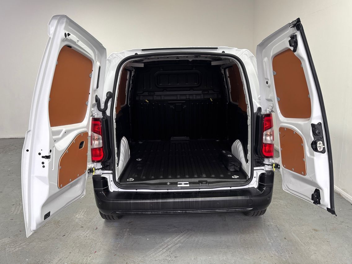 Used Toyota ProAce 2024 for sale - 77588511: Photo 10