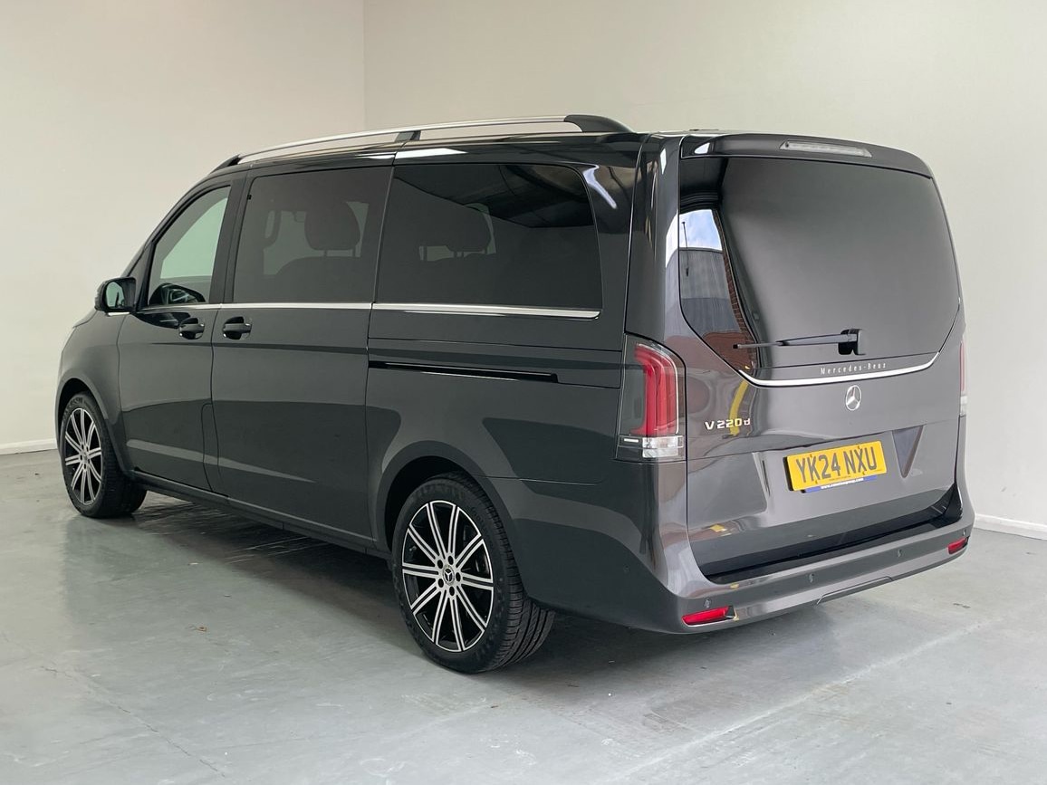 Used Mercedes-Benz V-Class 2024 for sale - 76344027: Photo 7