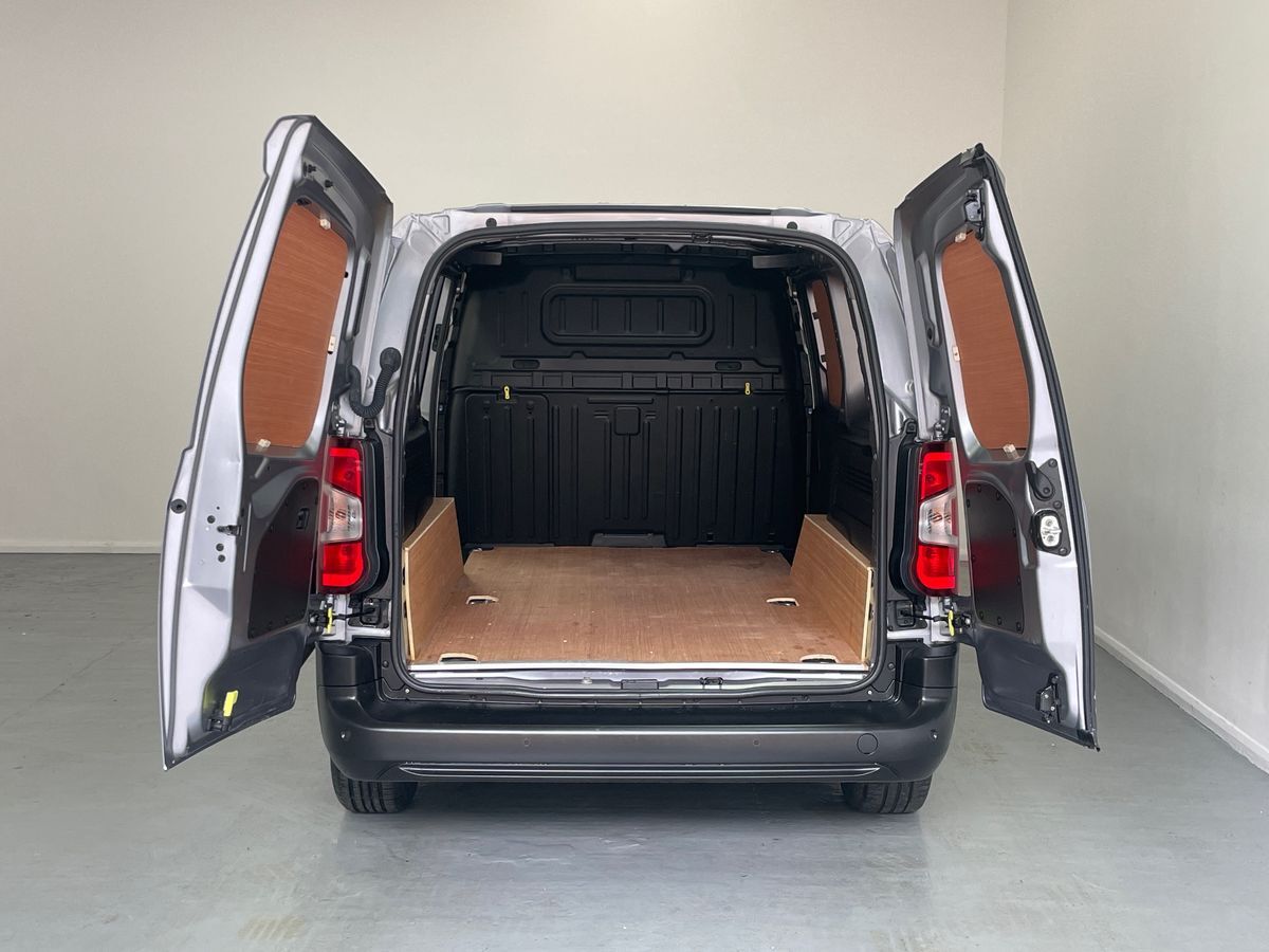 Used Peugeot Partner 2023 for sale - 77285639: Photo 9