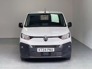 Used Citroen Berlingo 2024 for sale - 76493903: Photo