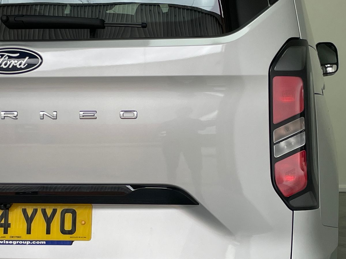 Used Ford Tourneo Custom 2024 for sale - 77010320: Photo 25