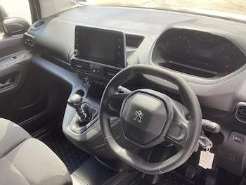 Used Peugeot Partner 2020 for sale - 79230142: Photo