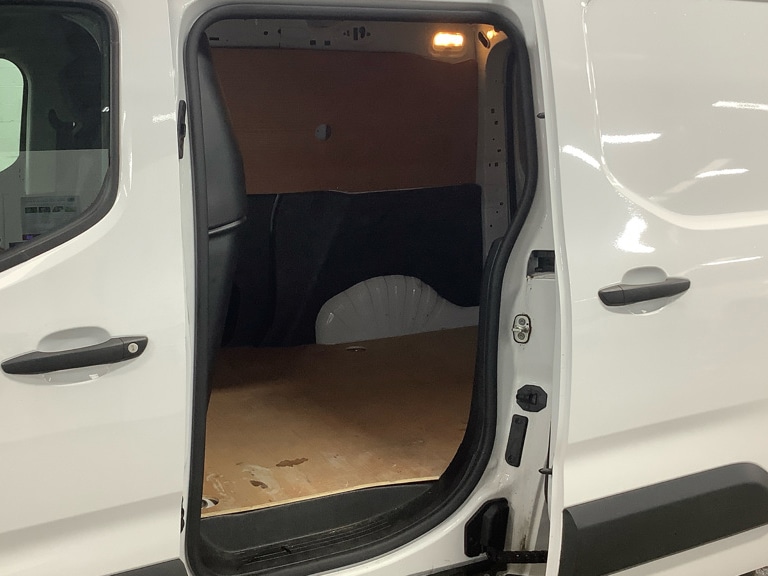 Used Vauxhall Combo 2024 for sale - 77449759: Photo 4