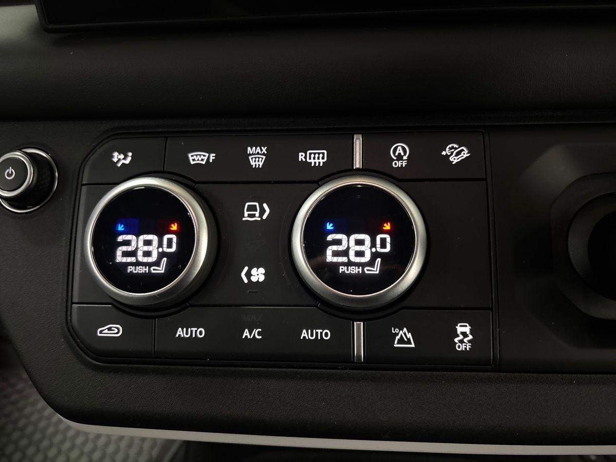 Used Land Rover Defender 2025 for sale - 77406347: Photo 21