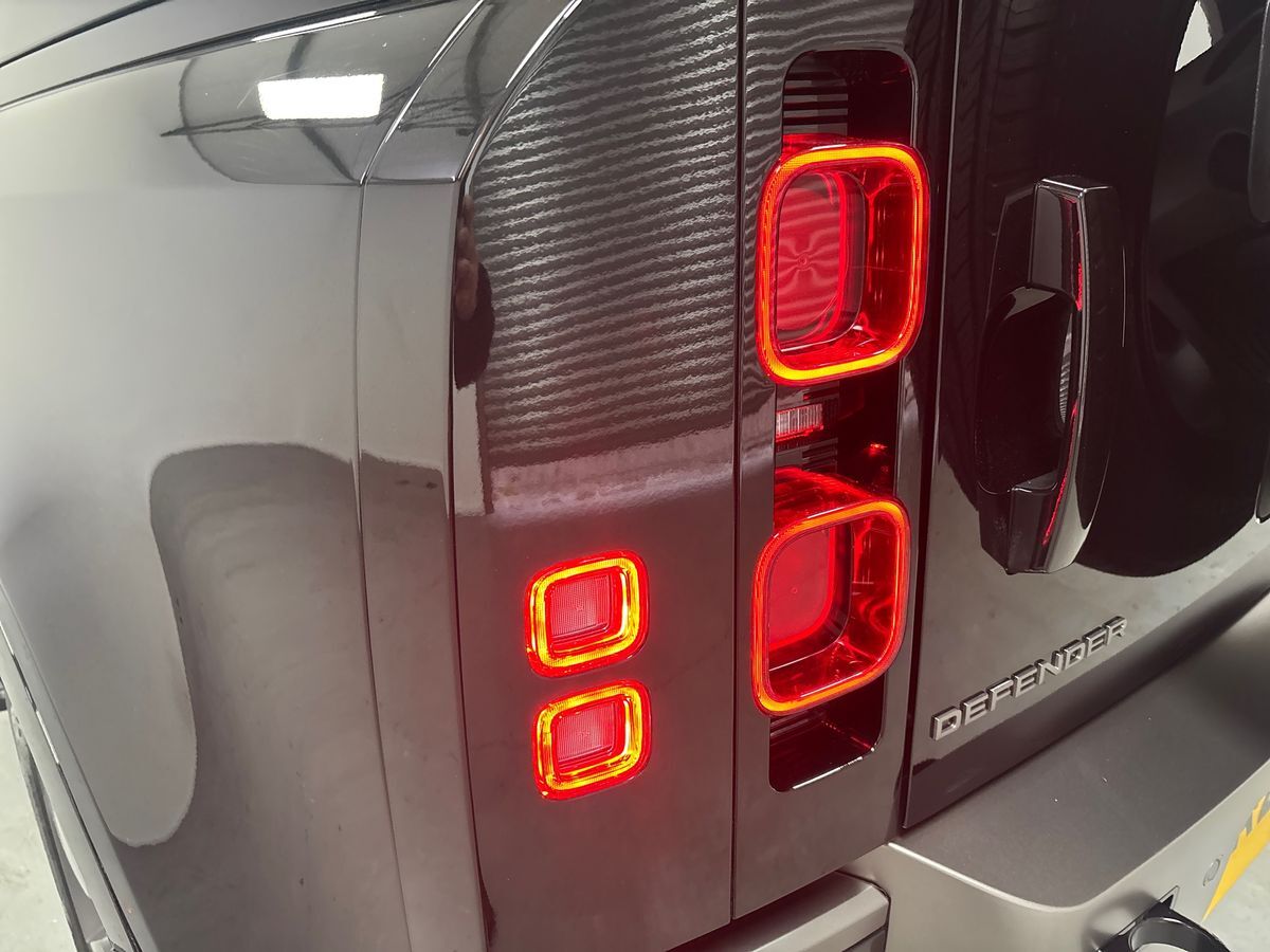 Used Land Rover Defender 2025 for sale - 77406347: Photo 32