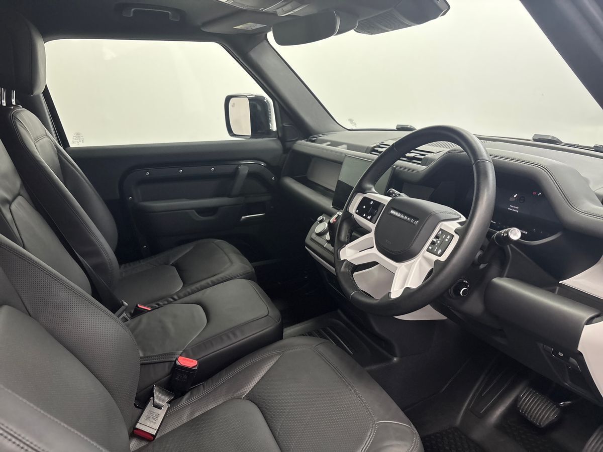 Used Land Rover Defender 2025 for sale - 77406347: Photo 9