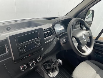 Used Renault Master 2024 for sale - 79241287: Photo