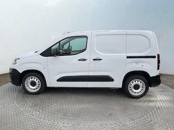 Used Citroen Berlingo 2023 for sale - 79230114: Photo