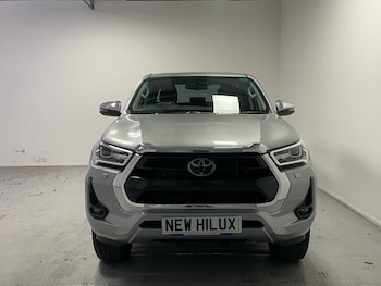 Used Toyota Hilux 2024 for sale - 79138783: Photo