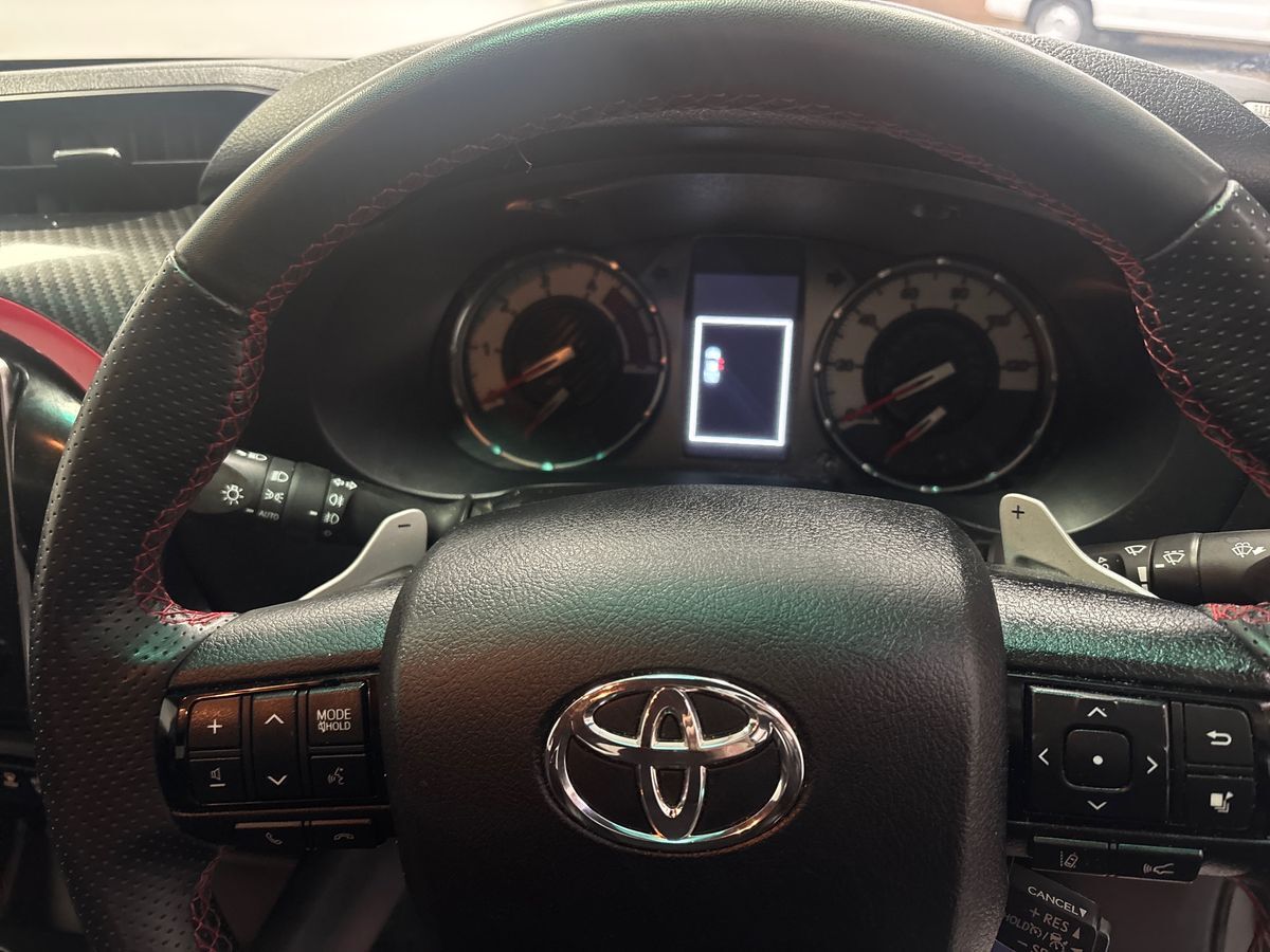 Used Toyota Hilux 2023 for sale - 77576465: Photo 13