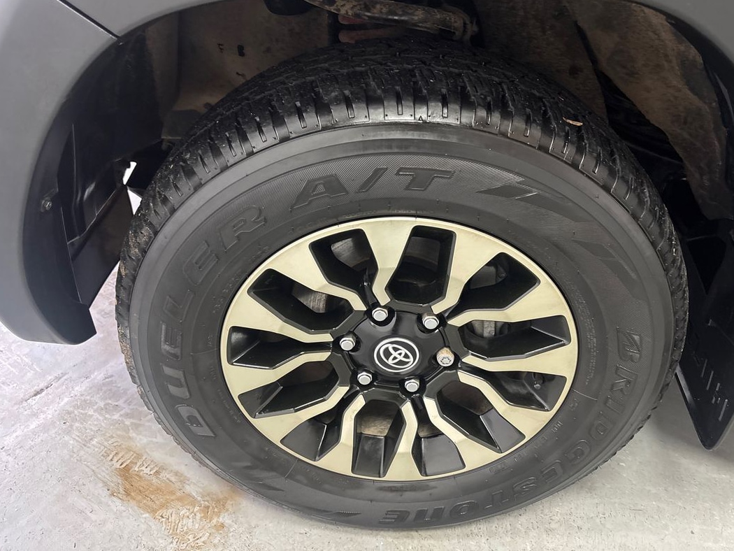 Used Toyota Hilux 2023 for sale - 77576465: Photo 22