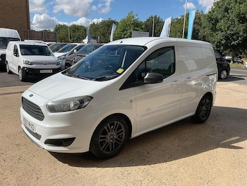 Used Ford Transit Courier 2018 for sale - 79478180: Photo