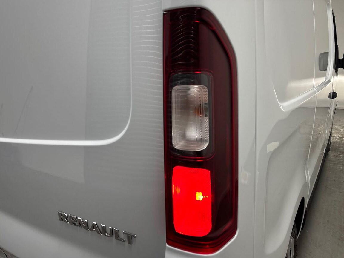 Used Renault Trafic 2023 for sale - 76841949: Photo 31