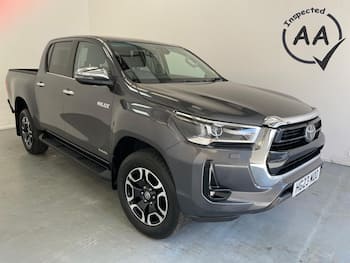 Used Toyota Hilux 2023 for sale - 79800646: Photo