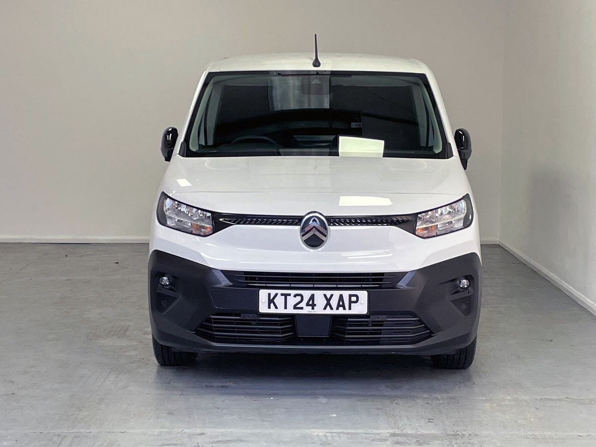 Used Citroen Berlingo 2024 for sale - 76420644: Photo 2