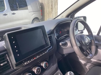 Used Renault Trafic 2023 for sale - 79241302: Photo