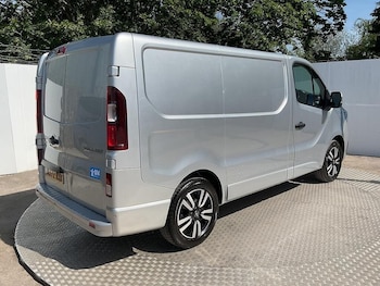 Used Renault Trafic 2023 for sale - 79241270: Photo
