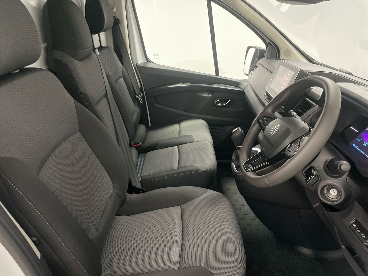 Used Renault Trafic 2025 for sale - 77005085: Photo 12