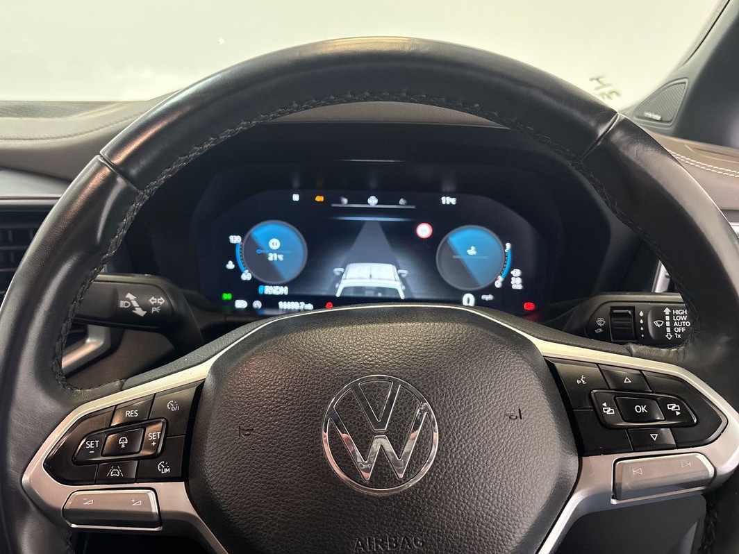 Used Volkswagen Amarok 2024 for sale - 77660368: Photo 15