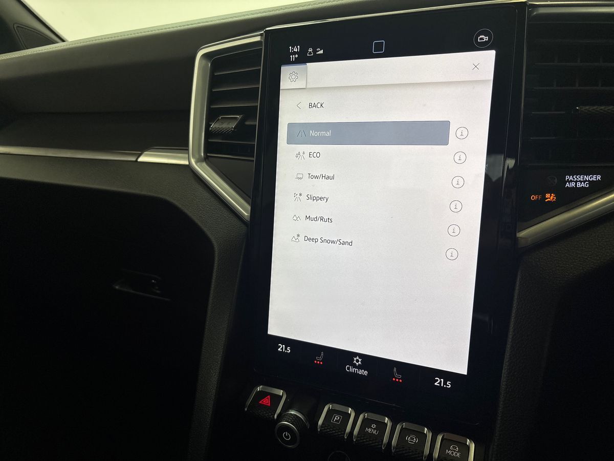 Used Volkswagen Amarok 2024 for sale - 77660368: Photo 24