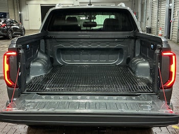 Used Volkswagen Amarok 2024 for sale - 77660368: Photo