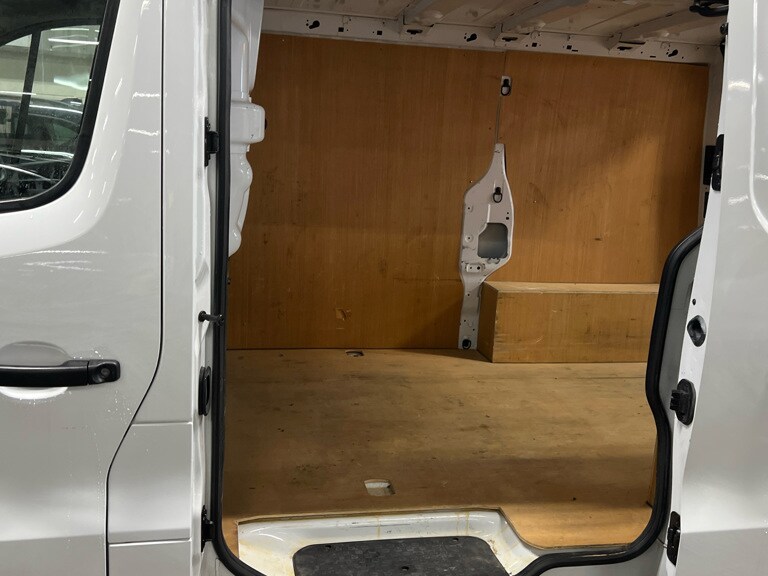 Used Nissan Primastar 2023 for sale - 77552432: Photo 4