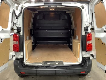 Used Vauxhall Vivaro 2024 for sale - 77552440: Photo