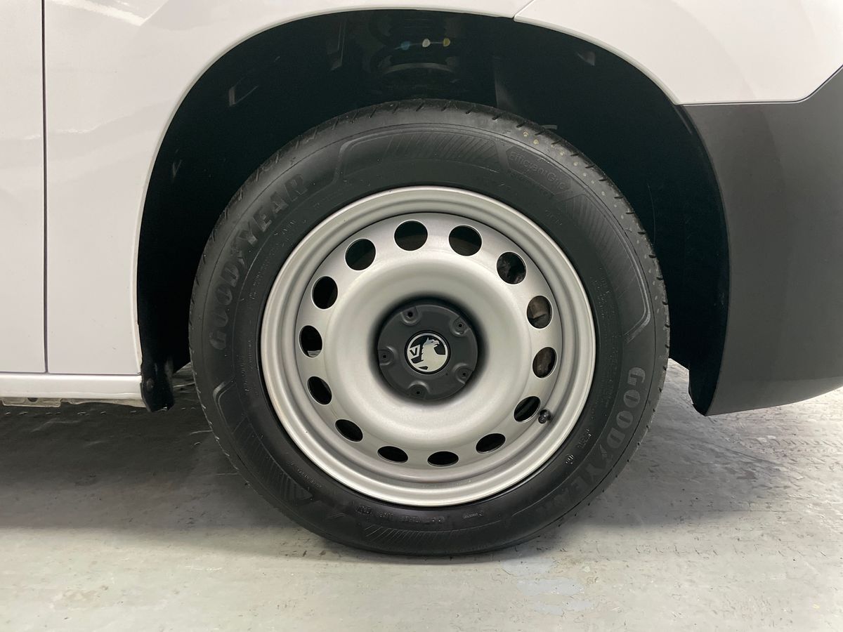 Used Vauxhall Combo 2024 for sale - 76696532: Photo 25