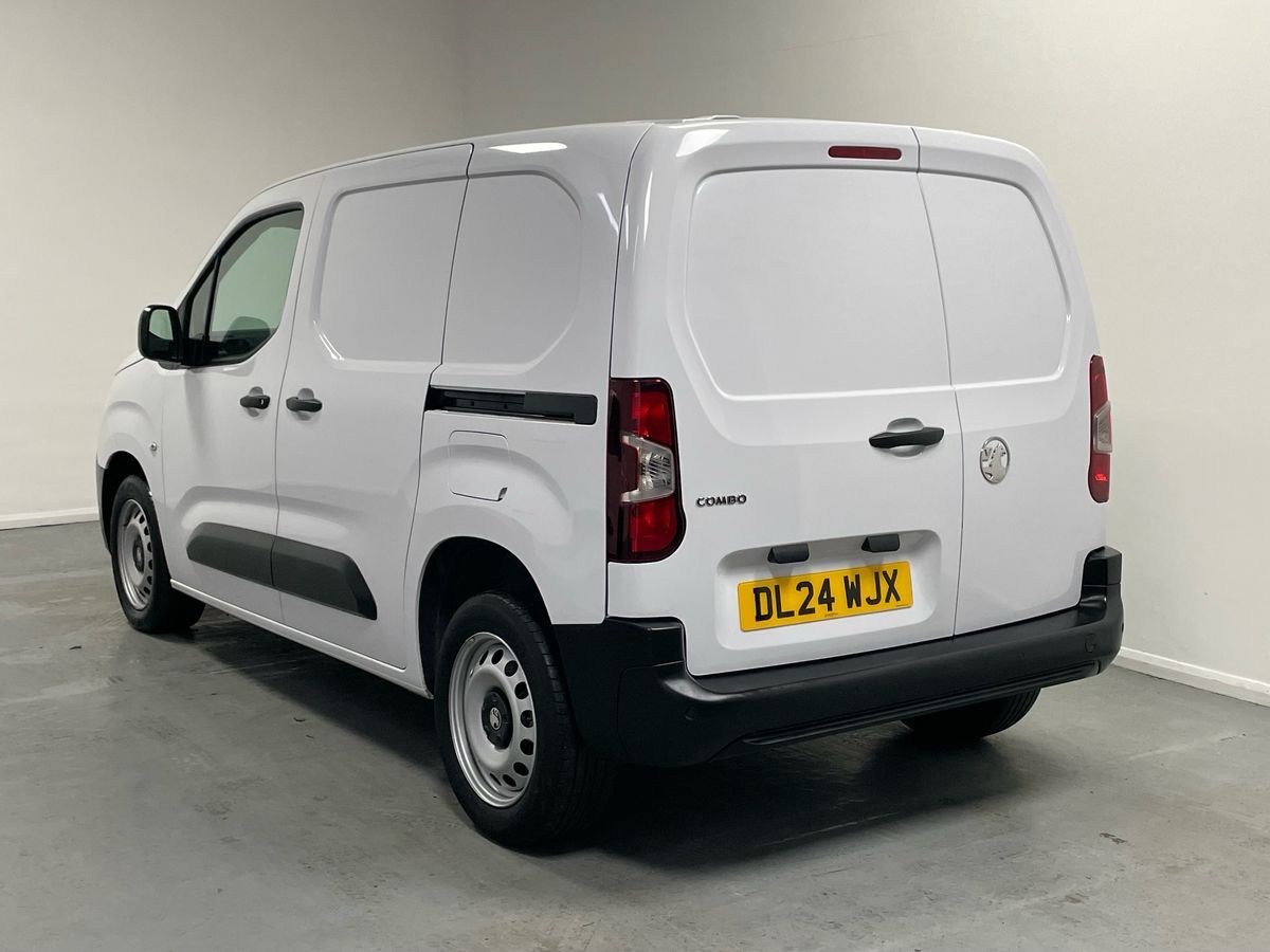 Used Vauxhall Combo 2024 for sale - 76696532: Photo 8
