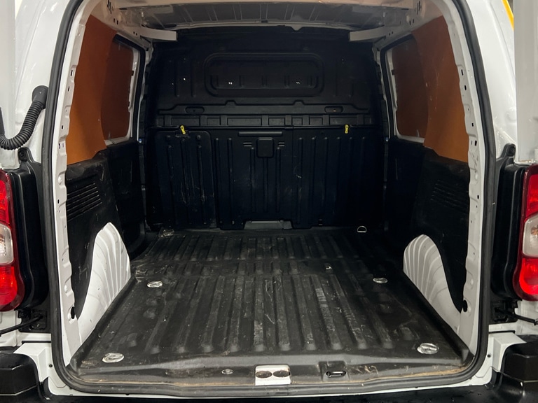 Used Toyota PROACE CITY 2024 for sale - 77545206: Photo 3