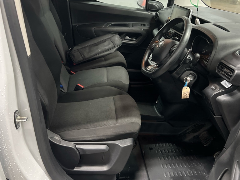 Used Toyota PROACE CITY 2024 for sale - 77545206: Photo 5