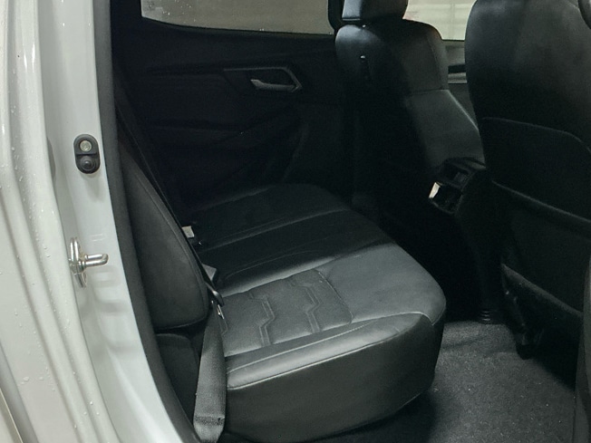 Used Isuzu D-Max 2023 for sale - 77274058: Photo 10