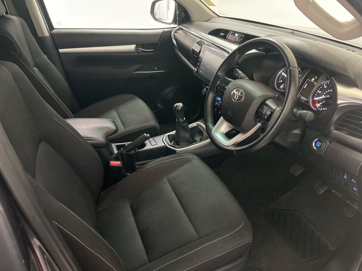 Used Toyota Hilux 2023 for sale - 76154887: Photo 12