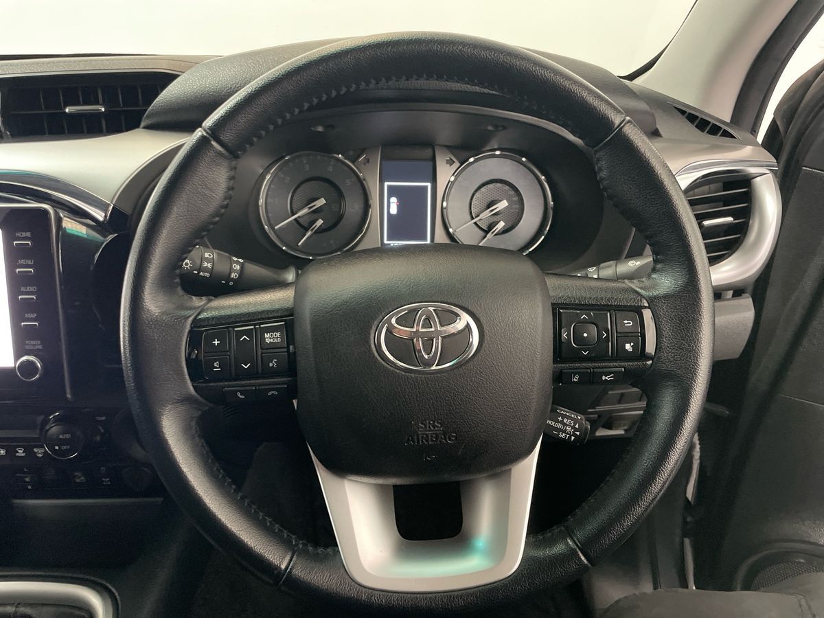 Used Toyota Hilux 2023 for sale - 76154887: Photo 14