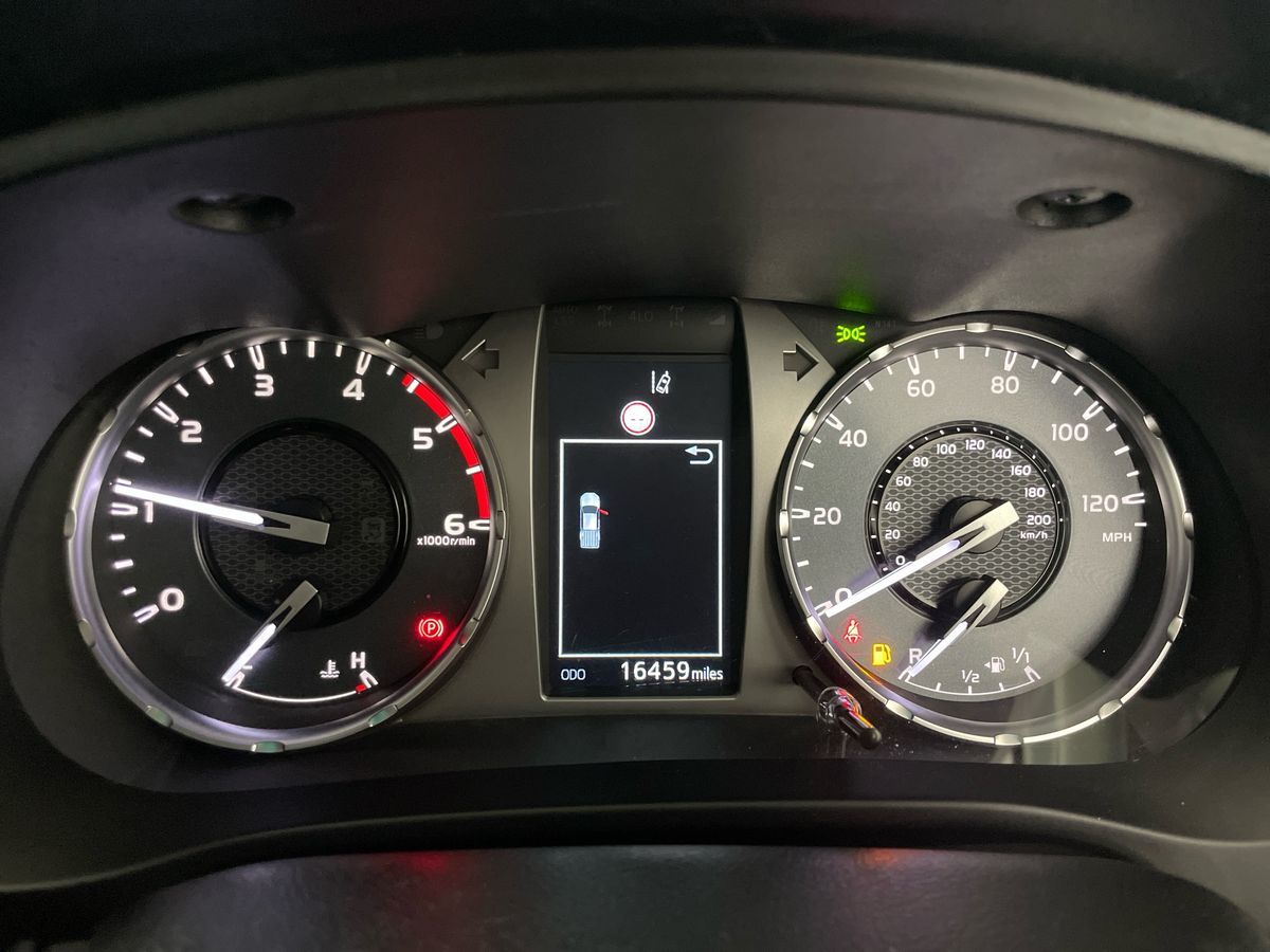 Used Toyota Hilux 2023 for sale - 76154887: Photo 15