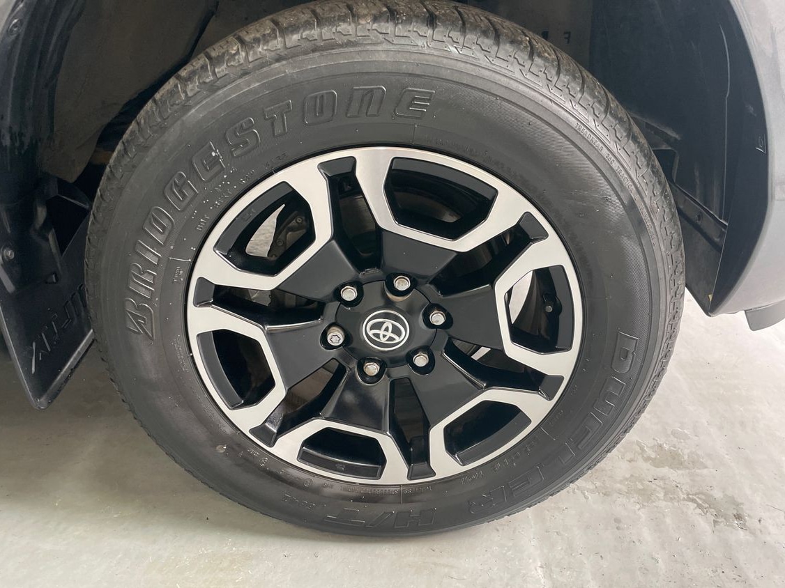 Used Toyota Hilux 2023 for sale - 76154887: Photo 23
