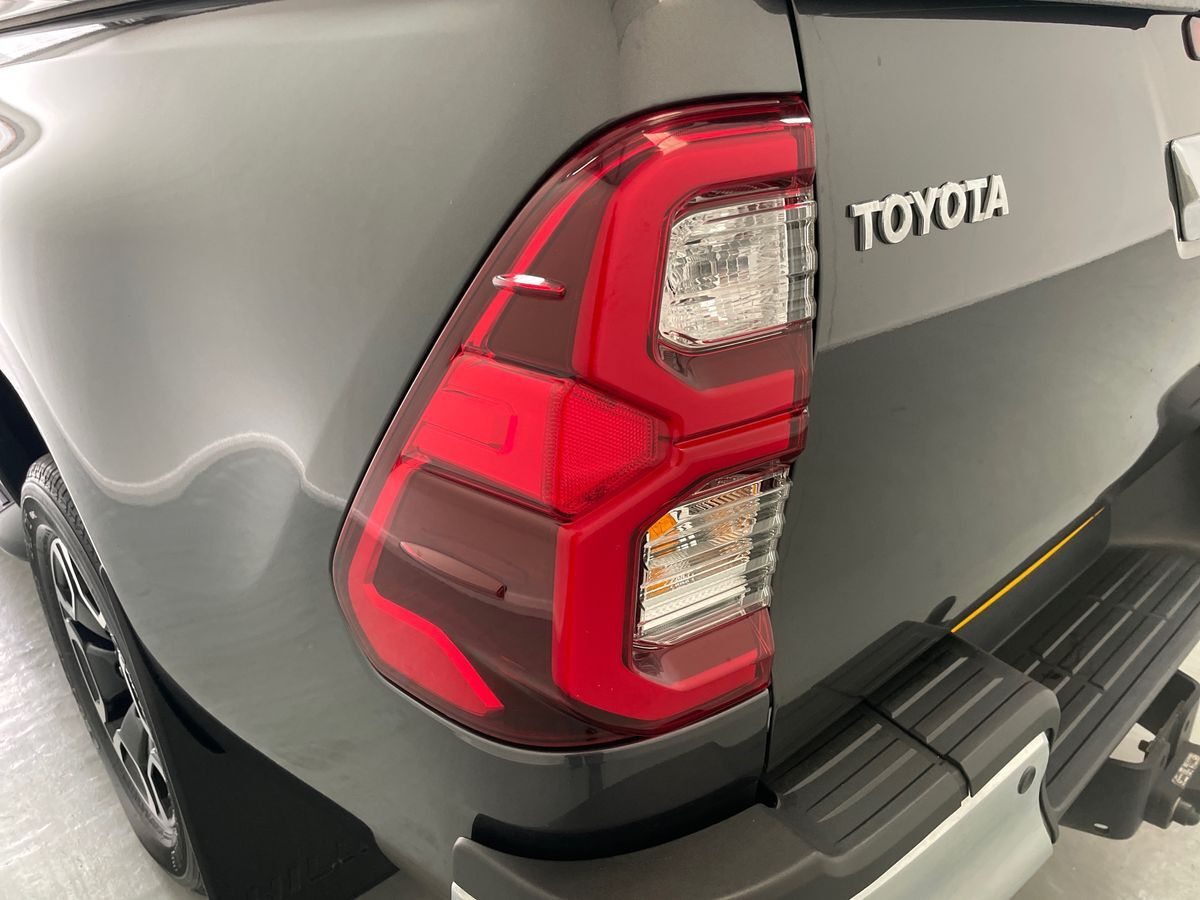 Used Toyota Hilux 2023 for sale - 76154887: Photo 24