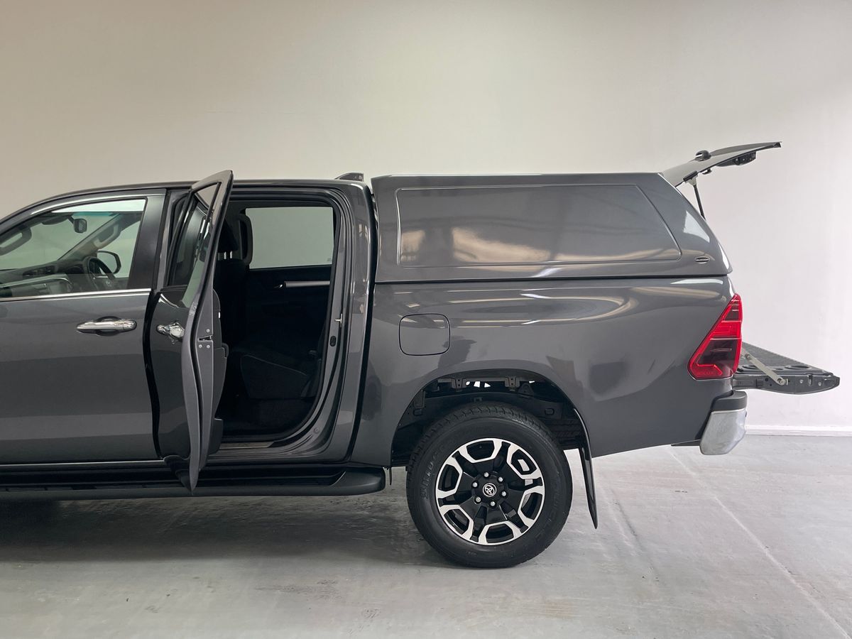 Used Toyota Hilux 2023 for sale - 76154887: Photo 6
