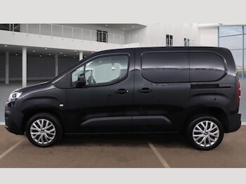 Used Citroen Berlingo 2023 for sale - 77232240: Photo