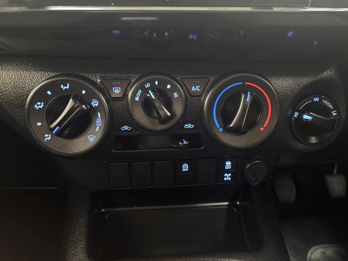 Used Toyota Hilux 2021 for sale - 77449762: Photo 20