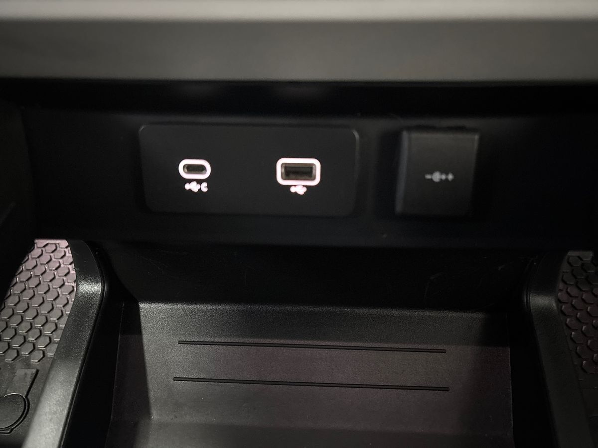 Used Land Rover Defender 2023 for sale - 76344074: Photo 22