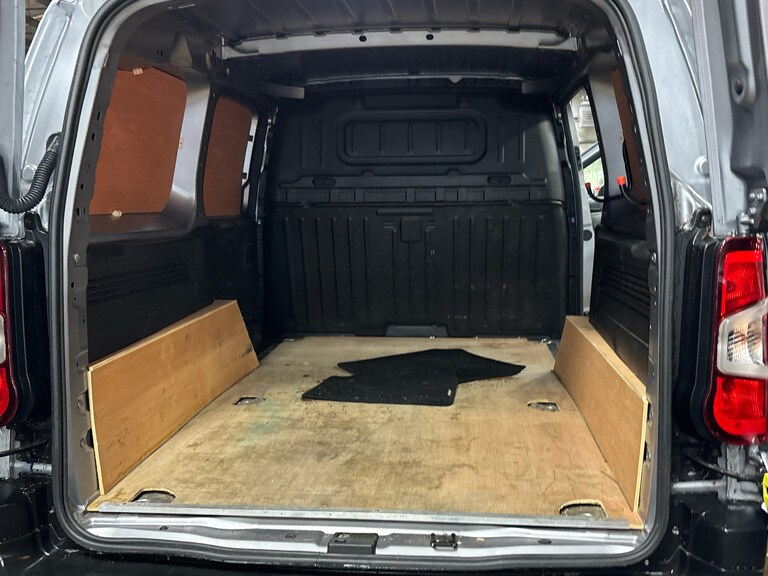 Used Peugeot Partner 2023 for sale - 77576439: Photo 3