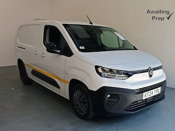 Used Citroen Berlingo 2024 for sale - 79269342: Photo
