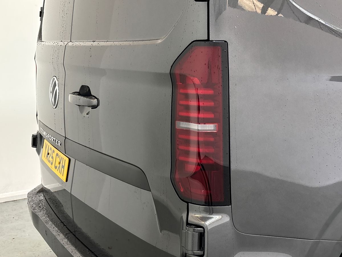Used Volkswagen Transporter 2025 for sale - 77346870: Photo 34