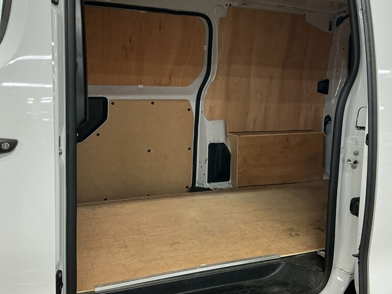 Used Vauxhall Vivaro 2024 for sale - 77552374: Photo 4