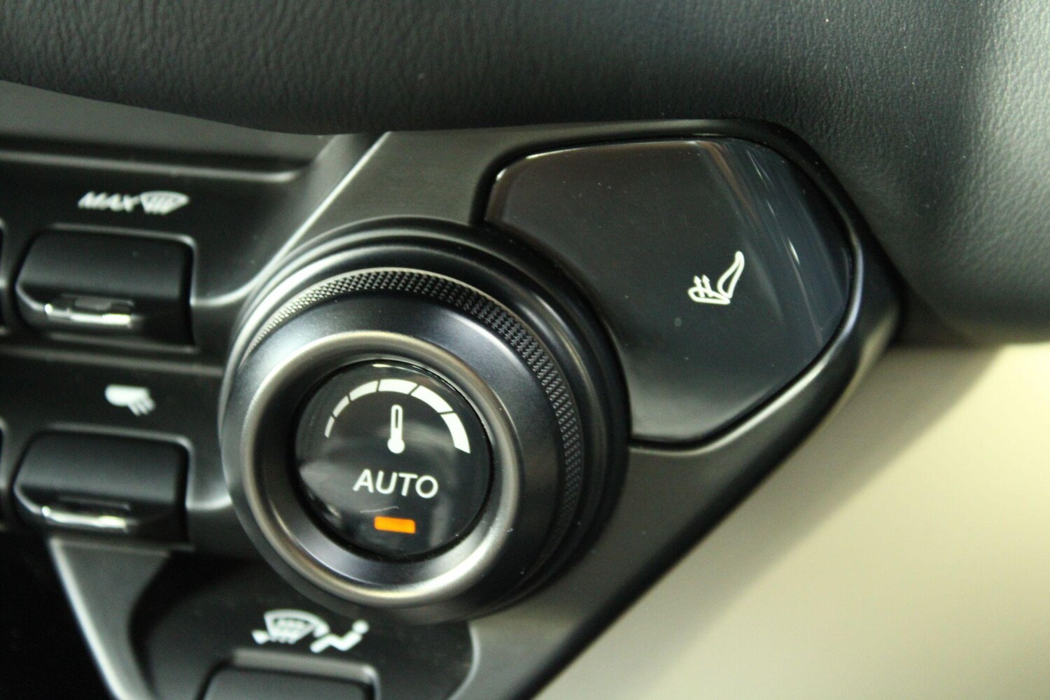 Used Aston Martin Vantage 2023 for sale - 76247006: Photo 14