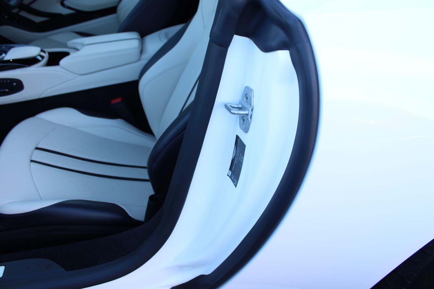 Used Aston Martin Vantage 2023 for sale - 76247006: Photo 25