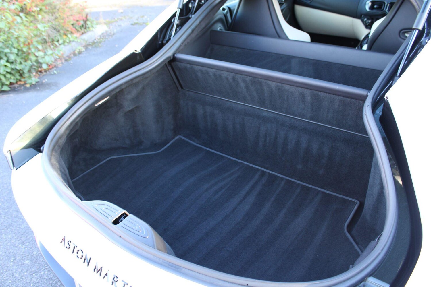 Used Aston Martin Vantage 2023 for sale - 76247006: Photo 26